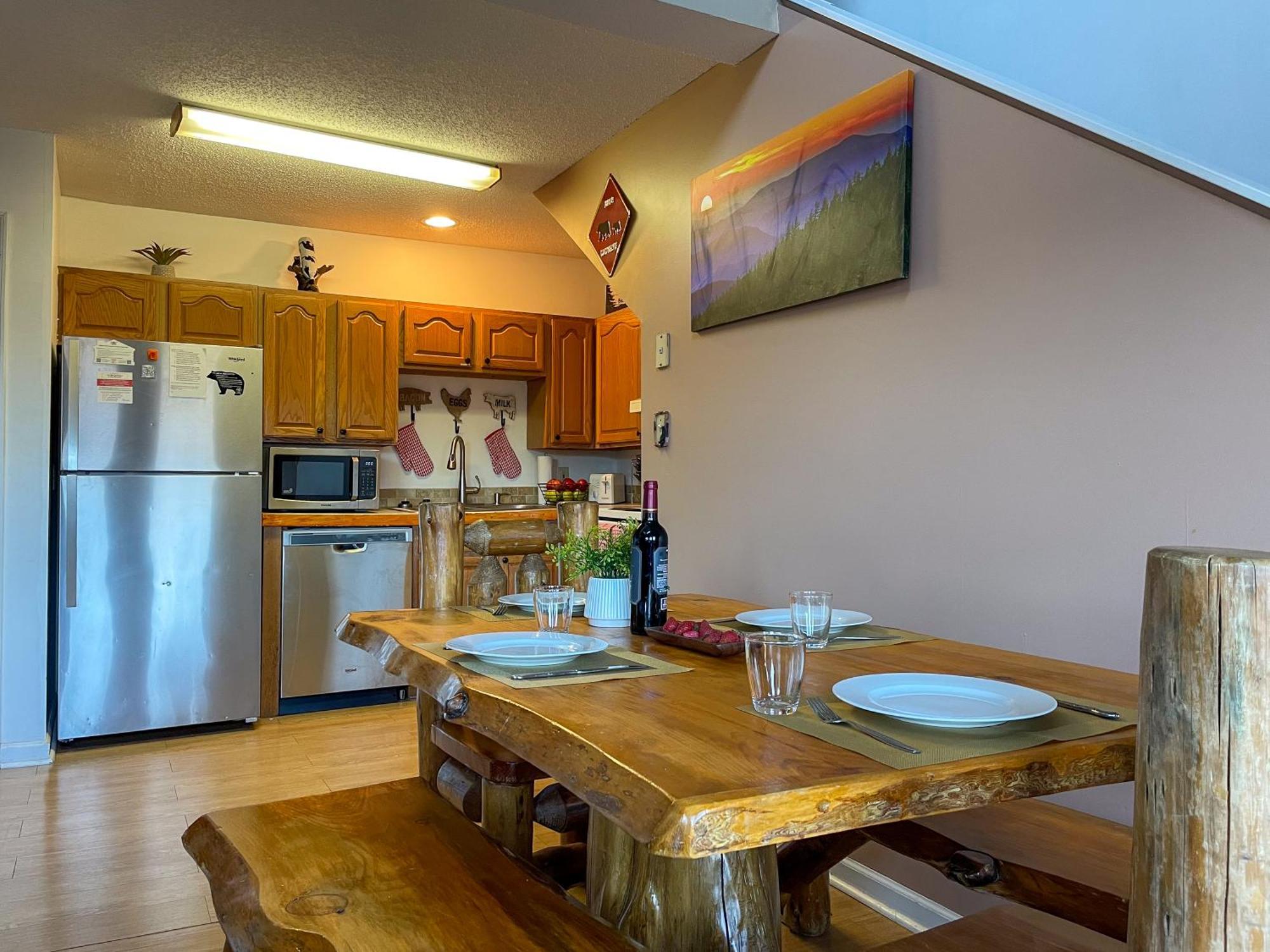 Heavenly View - Bear Themed Cabin, Hottub, Dog-Friendly, Near גטלינבורג מראה חיצוני תמונה